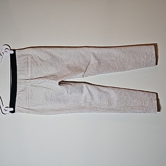 Zara Pants Trouser Slacks Seersucker Stripe Mid-Rise Stretch White Tan Ankle M - Picture 4 of 14